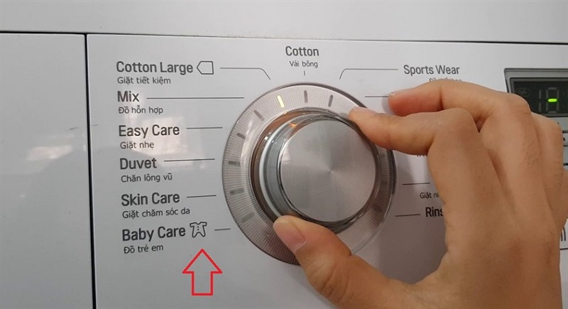 Cách giặt quần áo sơ sinh đúng chế độ trên máy giặt