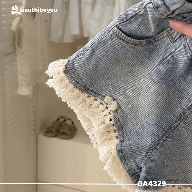 Set Áo Lưới Ren Và Quần Short Jean