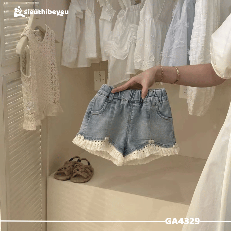 Set Áo Lưới Ren Và Quần Short Jean