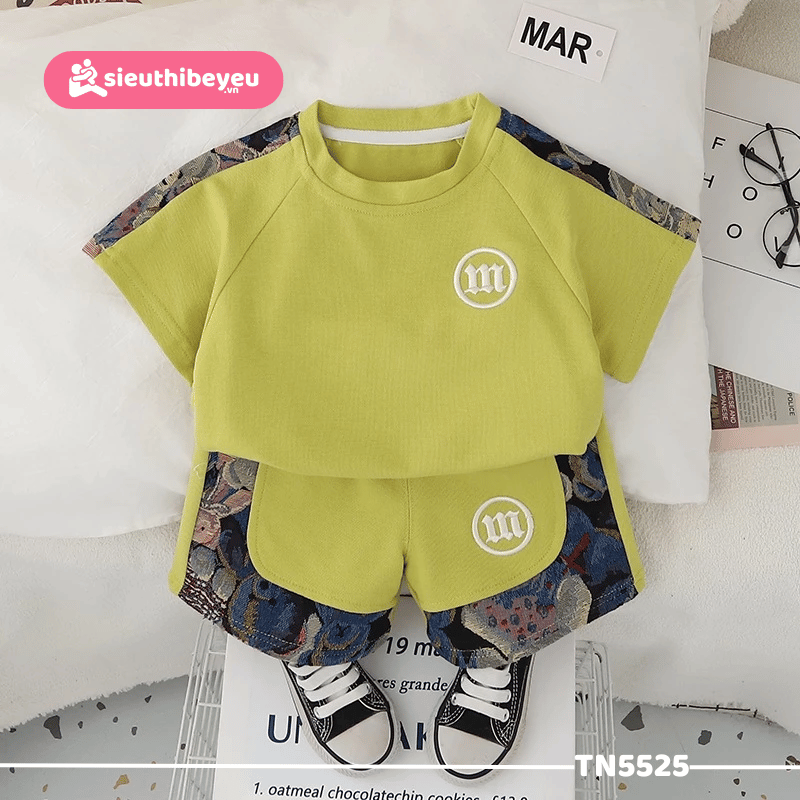 Set Đồ Bộ Áo Thun Tay Ngắn Họa Tiết Quần Đùi Viền Gấu
