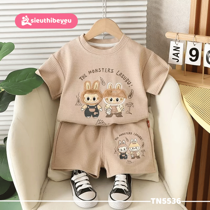 Set Đồ Bộ Áo Thun Tay Ngắn Quần Đùi Monster Labubu