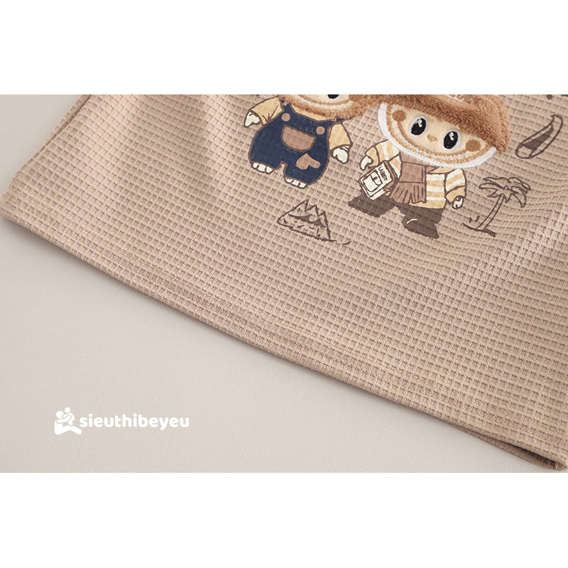 Set Đồ Bộ Áo Thun Tay Ngắn Quần Đùi Monster Labubu