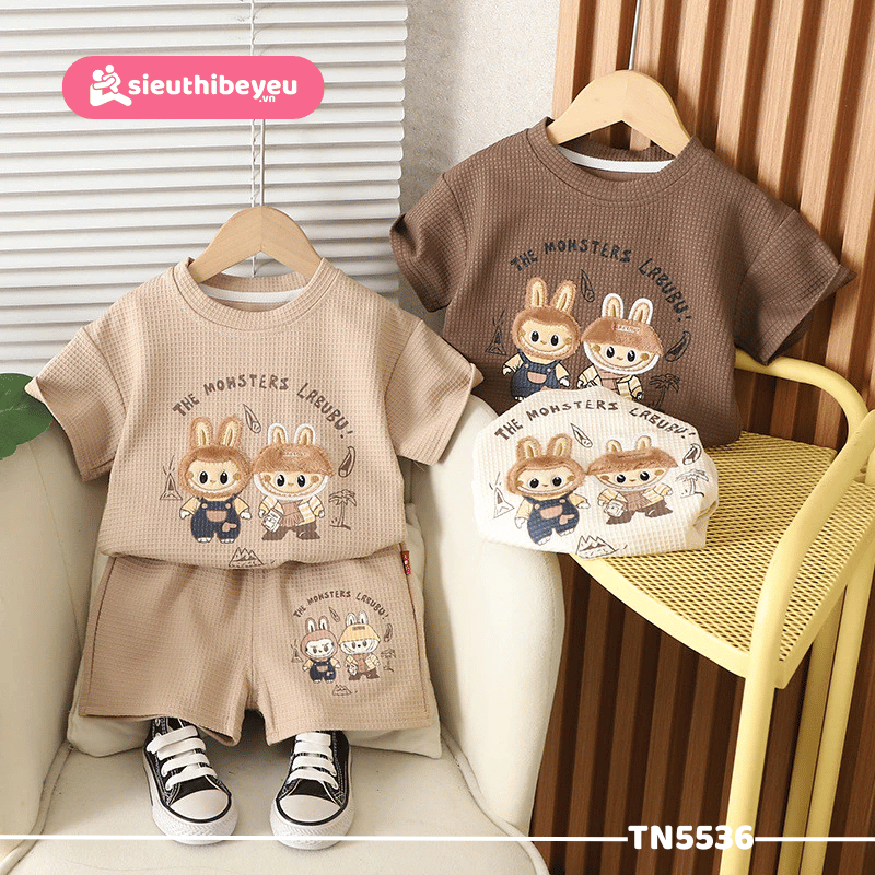 Set Đồ Bộ Áo Thun Tay Ngắn Quần Đùi Monster Labubu