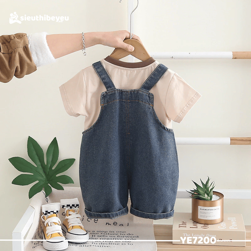 Set Bộ Đồ Áo Thun Tay Ngắn Quần Yếm Jean Hình Vịt