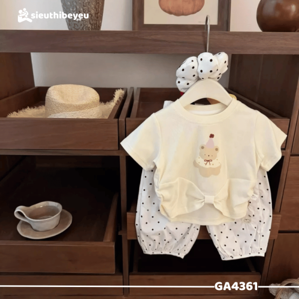 Set Áo Thun Tay Ngắn Họa Tiết Gấu Quần Dài