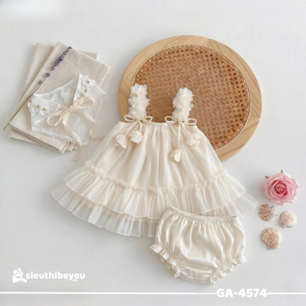 Set Váy Bé Gái Tulip Kem Kèm Quần Chip & Khăn